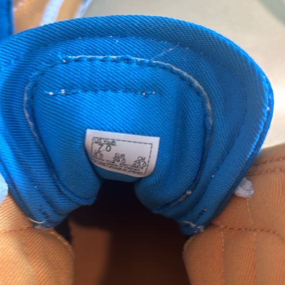 Hightop Suede Yellow and Blue Vans - Picture 6 of 10